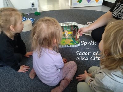 1Språk - sagor på olika sätt